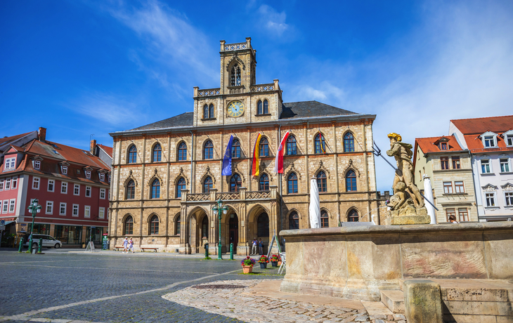 Marktplatz und Rathaus von Weimar