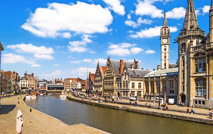 Embankment Graslei - das historische Zentrum von Gent, Belgien