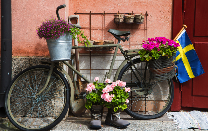 Blume verzierte Fahrrad in Stockholm