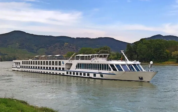 MS SE-MANON