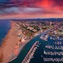 Luftbild des öffentlichen Strands von Libera Rimini