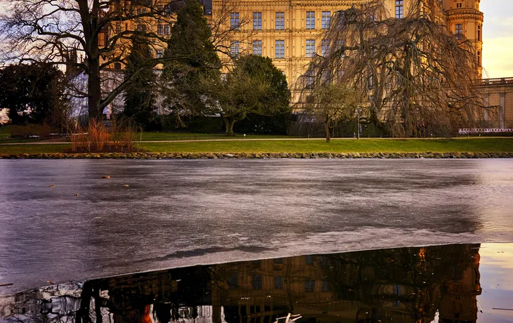 Schweriner Schloss im Winter, Mecklenburg-Vorpommern