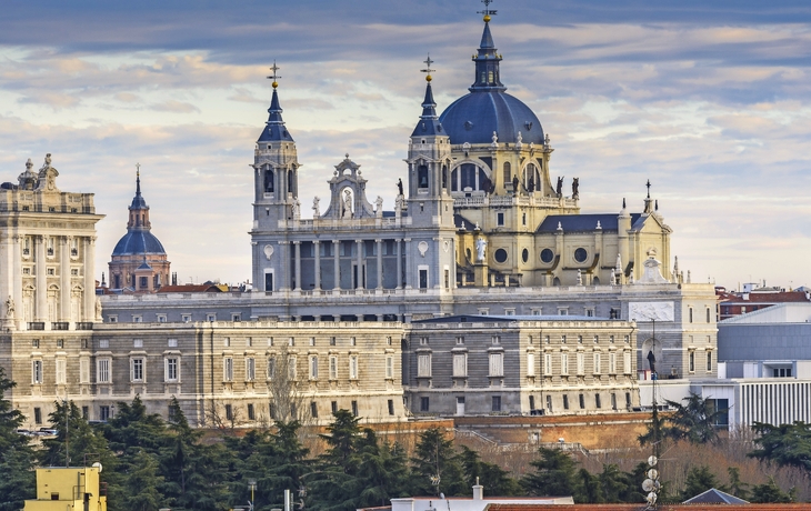 Kathedrale von La Almudena